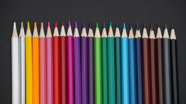 深观察丨军费问题上 美国自己要“减” 却要欧洲“加”.